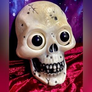 Vintage Playmotions Amazing Animatronics Halloween Talking Skull Untested